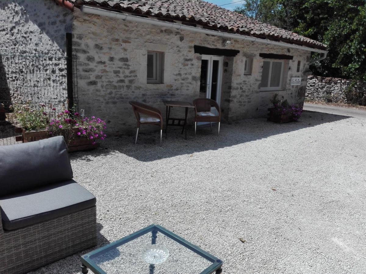Vila Les Rosiers Chaunay Exteriér fotografie